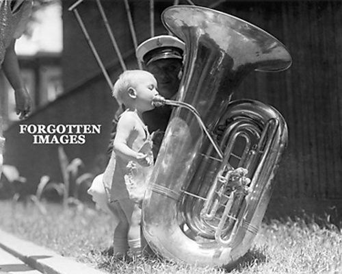 tuba.jpg