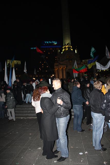 ночной майдан 7 прекрасная любовь.jpg